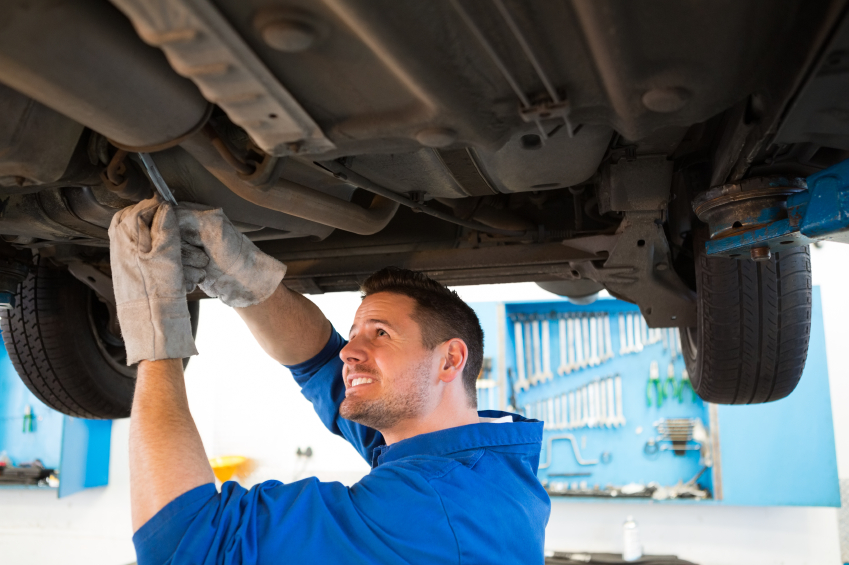 Why Become a Mechanic? The Benefits of Enrolling at an Auto Training