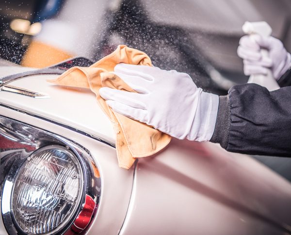 Refinishing Classic Cars After Auto Detailing Training