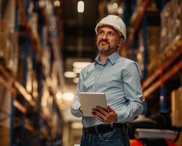 Considering Dispatch Training? 3 Tips for a Successful Warehouse Supervisor Career