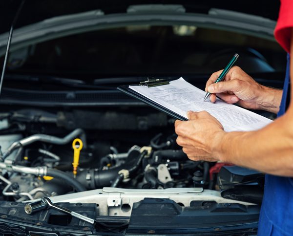 Why You Should Consider an Auto Reconditioning Career After Automotive Service Technician Training